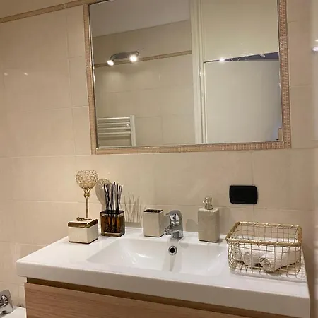 Apartment Elegante In Piazza 5 Giornate Milan