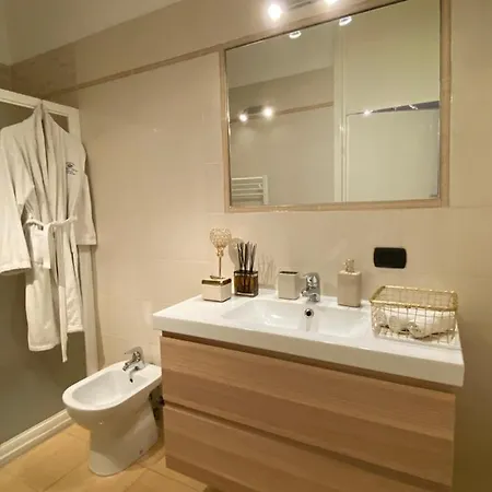 Apartment Elegante In Piazza 5 Giornate Milan